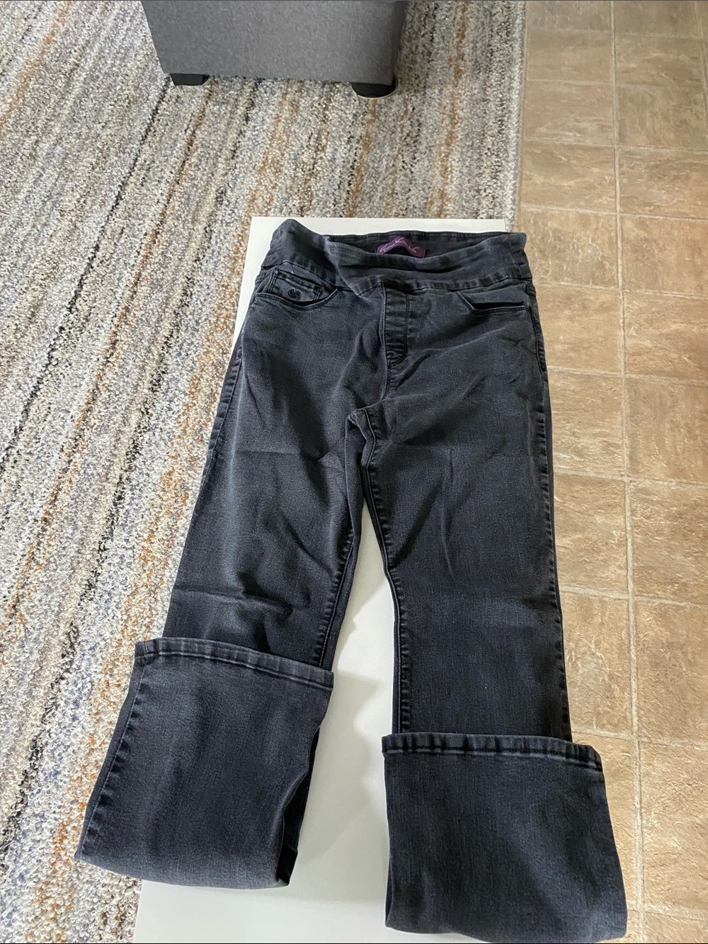 Gloria Vanderbilt Black Straight Leg Jeans